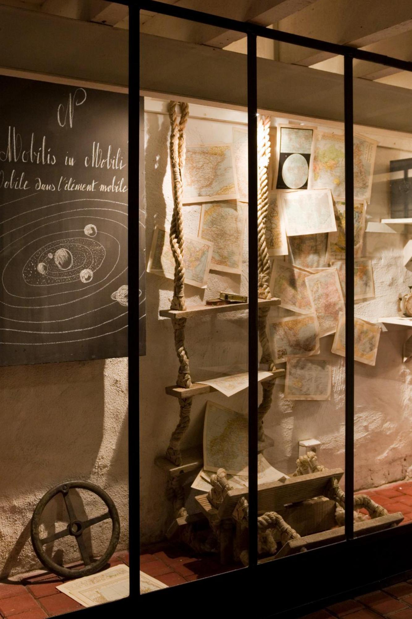 Surprenantes- Jules Verne ภายนอก รูปภาพ